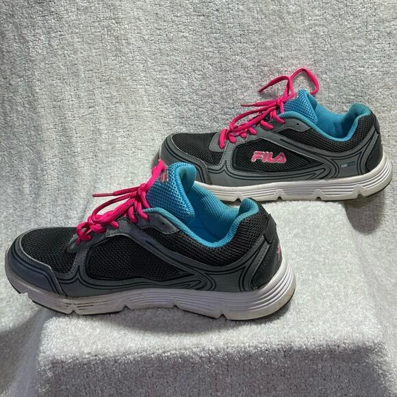 Fila Woman’s Soar 2 Running Tennis Shoes Size 10 - Picture 3 of 7